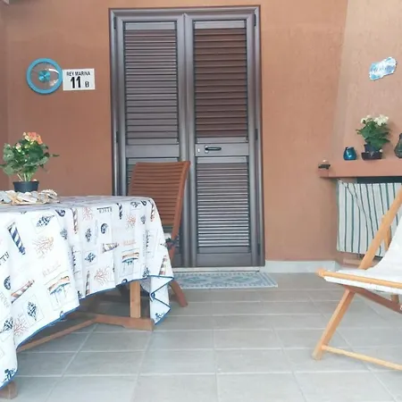 Rey Marina Romantica